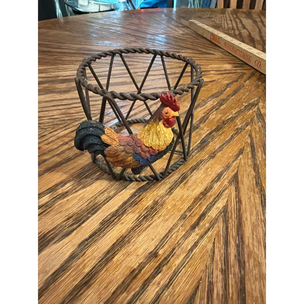 Vintage Style Rooster Wire Basket Brown Metal Farmhouse Kitchen Decor 4 Inch
